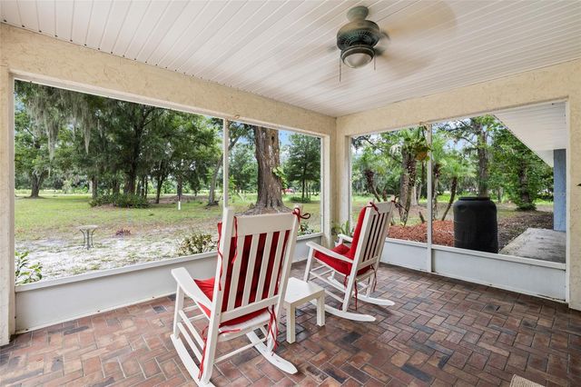 7402 W KNIGHTS GRIFFIN ROAD, Plant City, FL 33565