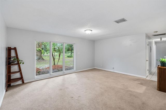 7402 W KNIGHTS GRIFFIN ROAD, Plant City, FL 33565