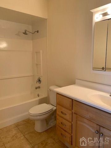 541 Middlesex Avenue 1, Metuchen, NJ 08840