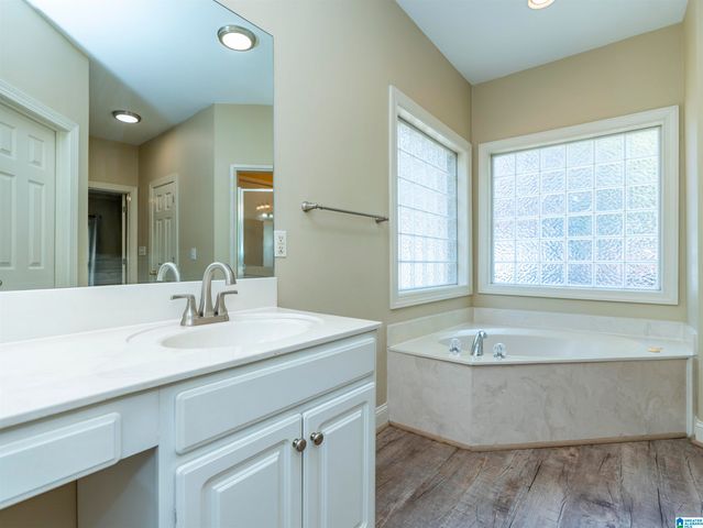 6515 OAK CREST COVE, Hoover, AL 35244