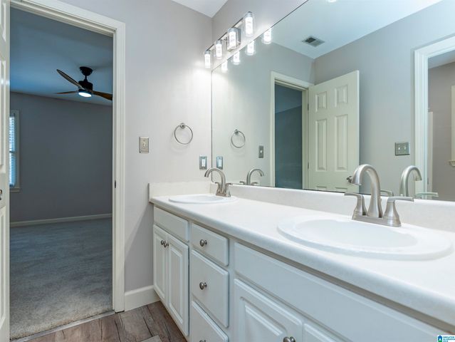 6515 OAK CREST COVE, Hoover, AL 35244
