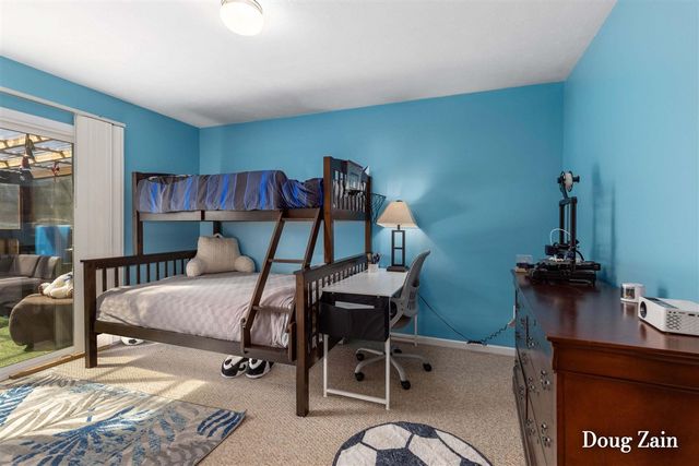 1860 Sandrel Drive, Grand Rapids, MI 49505
