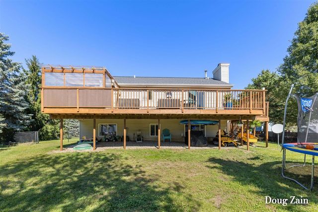 1860 Sandrel Drive, Grand Rapids, MI 49505