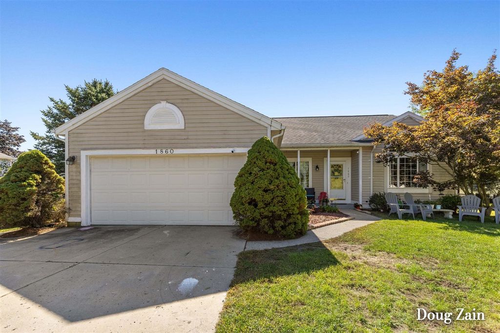 1860 Sandrel Drive, Grand Rapids, MI 49505