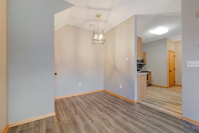 1867 Bridgewater Boulevard S, Cambridge, MN 55008