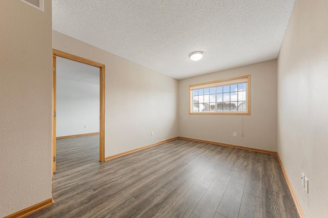 1867 Bridgewater Boulevard S, Cambridge, MN 55008