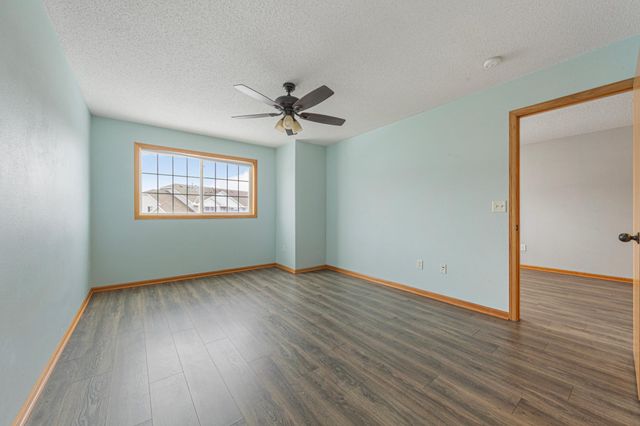 1867 Bridgewater Boulevard S, Cambridge, MN 55008