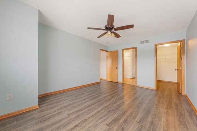 1867 Bridgewater Boulevard S, Cambridge, MN 55008