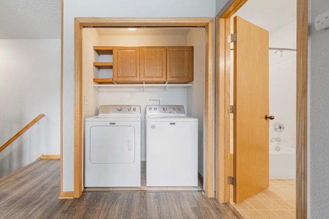 1867 Bridgewater Boulevard S, Cambridge, MN 55008