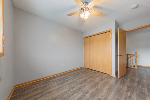 1867 Bridgewater Boulevard S, Cambridge, MN 55008