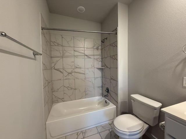 605 W South ST 31, Leander, TX 78641