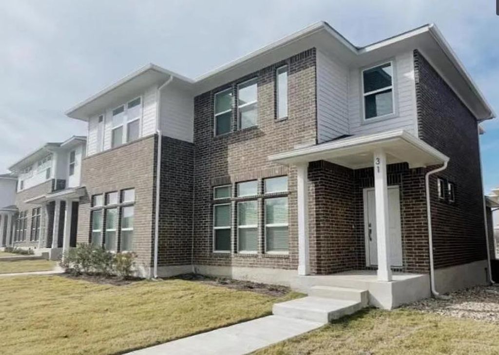 605 W South ST 31, Leander, TX 78641