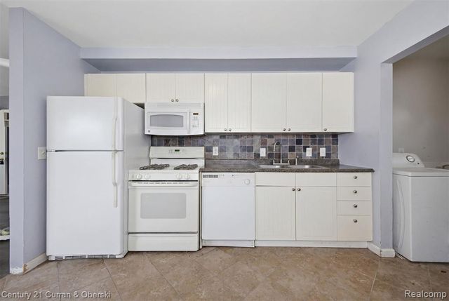 34834 Richard Street, Wayne, MI 48184