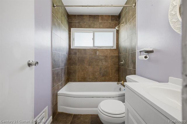 34834 Richard Street, Wayne, MI 48184