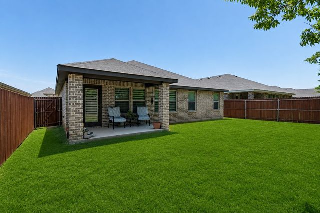 9916 Mescalbean Boulevard, Fort Worth, TX 76036