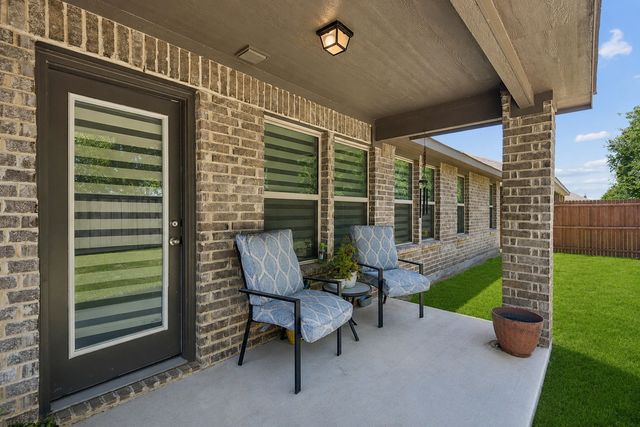 9916 Mescalbean Boulevard, Fort Worth, TX 76036