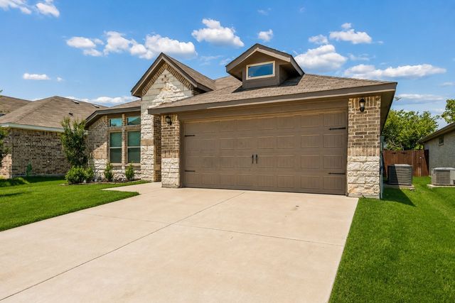 9916 Mescalbean Boulevard, Fort Worth, TX 76036