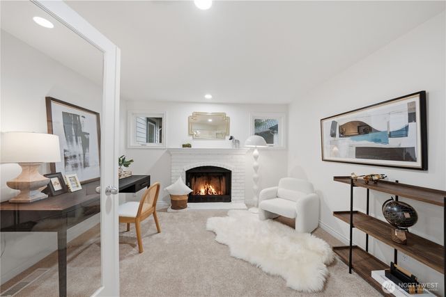 23345 NE 24th Place, Sammamish, WA 98074