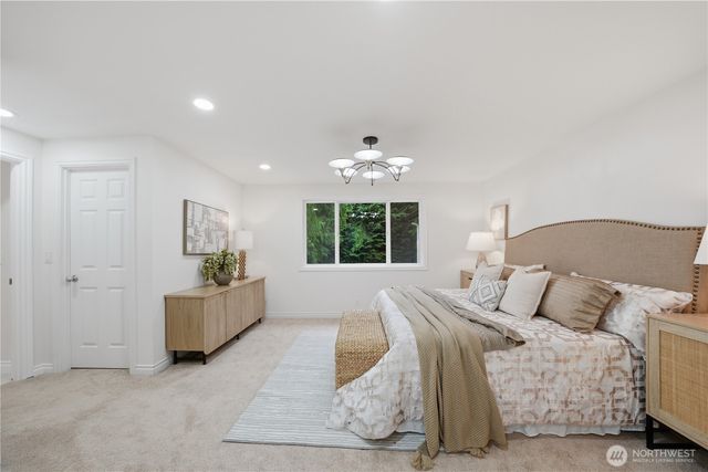 23345 NE 24th Place, Sammamish, WA 98074