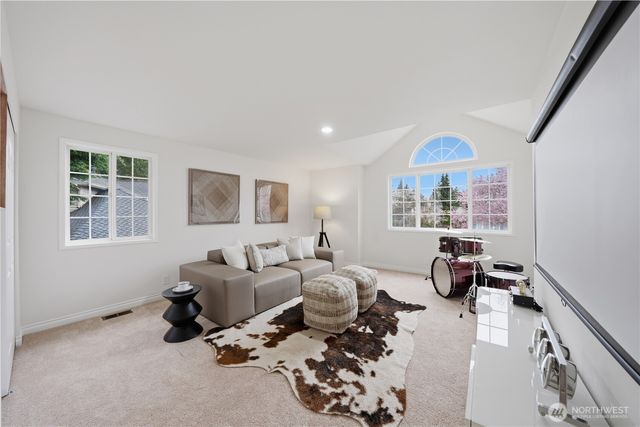 23345 NE 24th Place, Sammamish, WA 98074