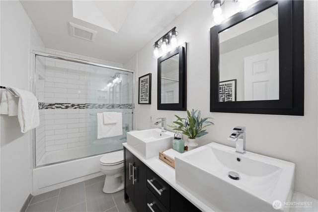 23345 NE 24th Place, Sammamish, WA 98074