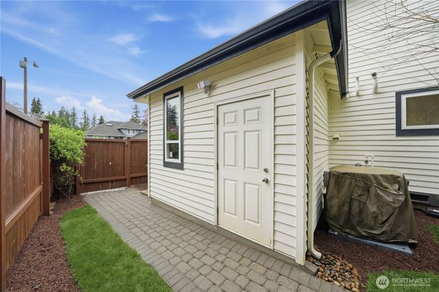 23345 NE 24th Place, Sammamish, WA 98074