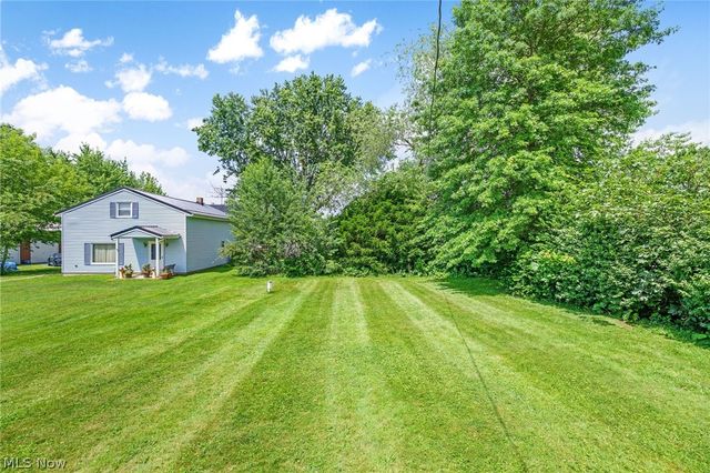 4089 Addison Avenue NE, Louisville, OH 44641