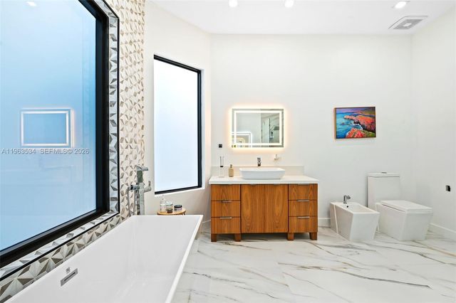 18563 SW 49th St, Miramar, FL 33029