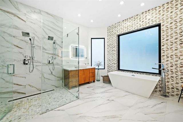 18563 SW 49th St, Miramar, FL 33029