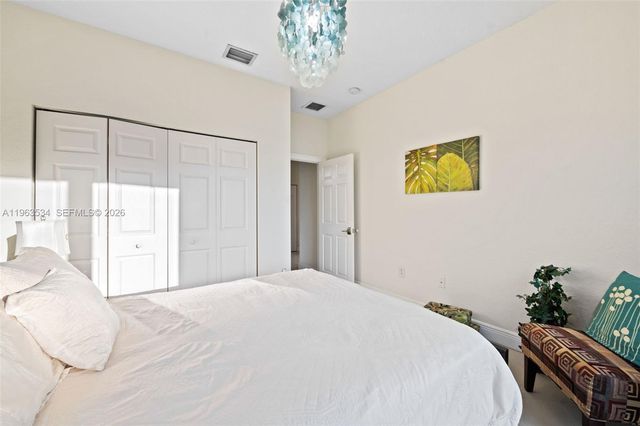 18563 SW 49th St, Miramar, FL 33029