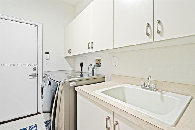 18563 SW 49th St, Miramar, FL 33029