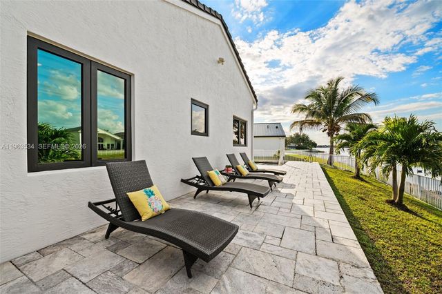 18563 SW 49th St, Miramar, FL 33029