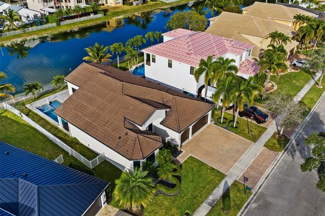 18563 SW 49th St, Miramar, FL 33029