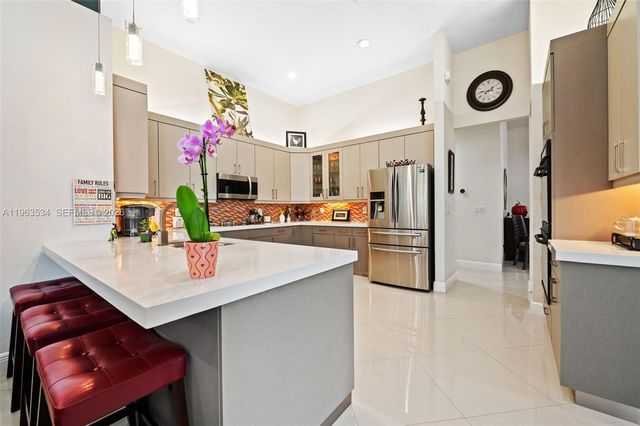 18563 SW 49th St, Miramar, FL 33029