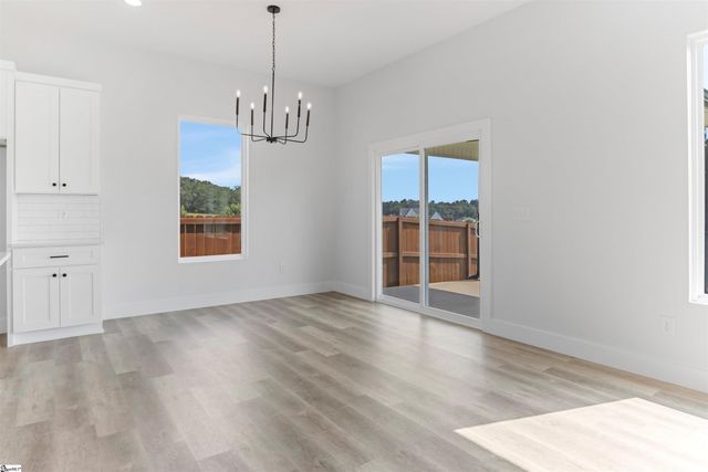 2019 Meadow Glen Court, Chesnee, SC 29323