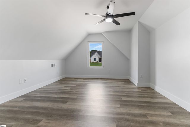 2019 Meadow Glen Court, Chesnee, SC 29323