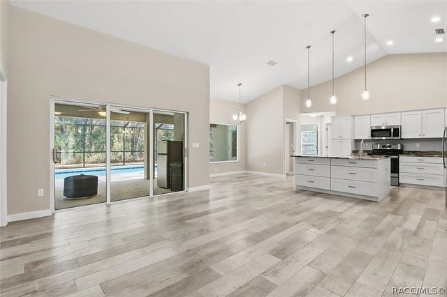 4225 N Indianriver Drive, Hernando, FL 34442