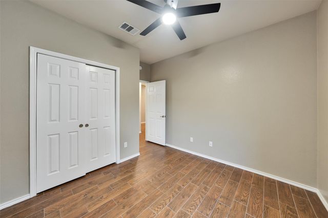 466 Dark Horse LN, Buda, TX 78610