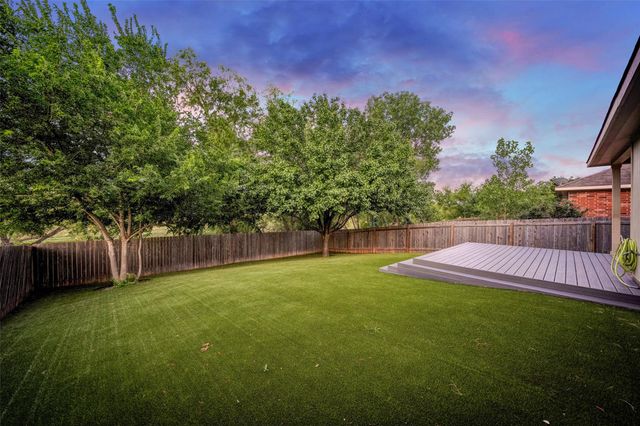 466 Dark Horse LN, Buda, TX 78610