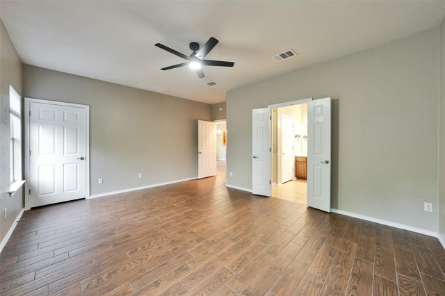 466 Dark Horse LN, Buda, TX 78610