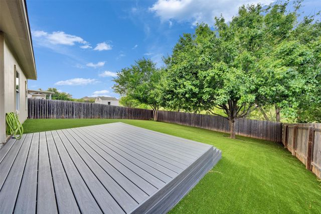 466 Dark Horse LN, Buda, TX 78610