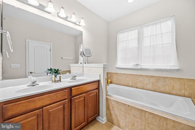 14492 VILLAGE HIGH ST, Gainesville, VA 20155