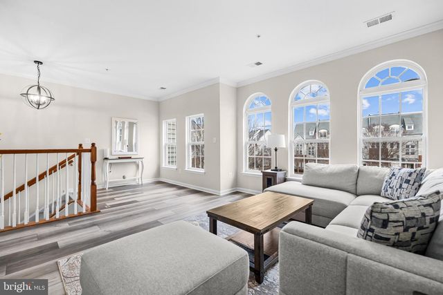 14492 VILLAGE HIGH ST, Gainesville, VA 20155