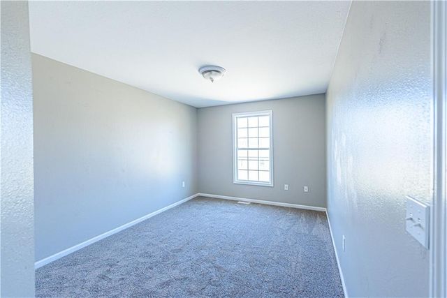 520 W 18th Street, Ottawa, KS 66067