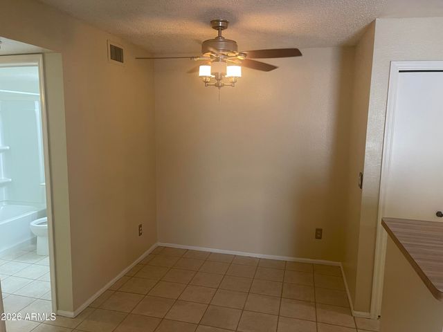 533 W GUADALUPE Road 1066, Mesa, AZ 85210