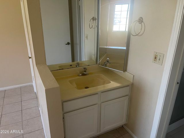 533 W GUADALUPE Road 1066, Mesa, AZ 85210