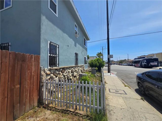923 W G Street, Wilmington, CA 90744