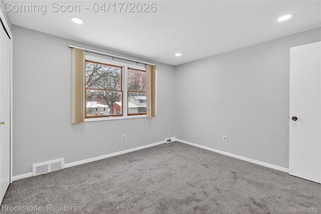 30310 Valenti Drive, Warren, MI 48088