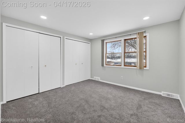 30310 Valenti Drive, Warren, MI 48088