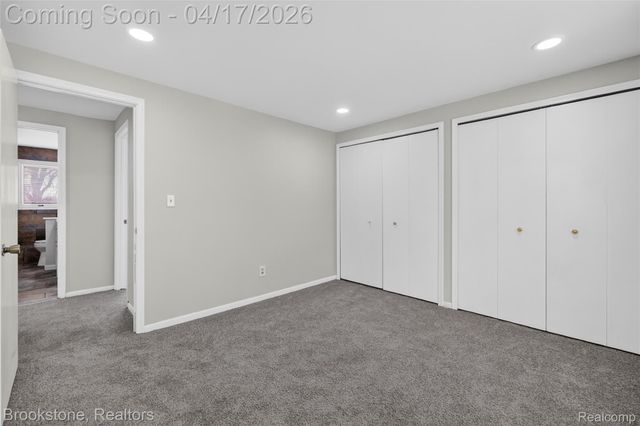 30310 Valenti Drive, Warren, MI 48088